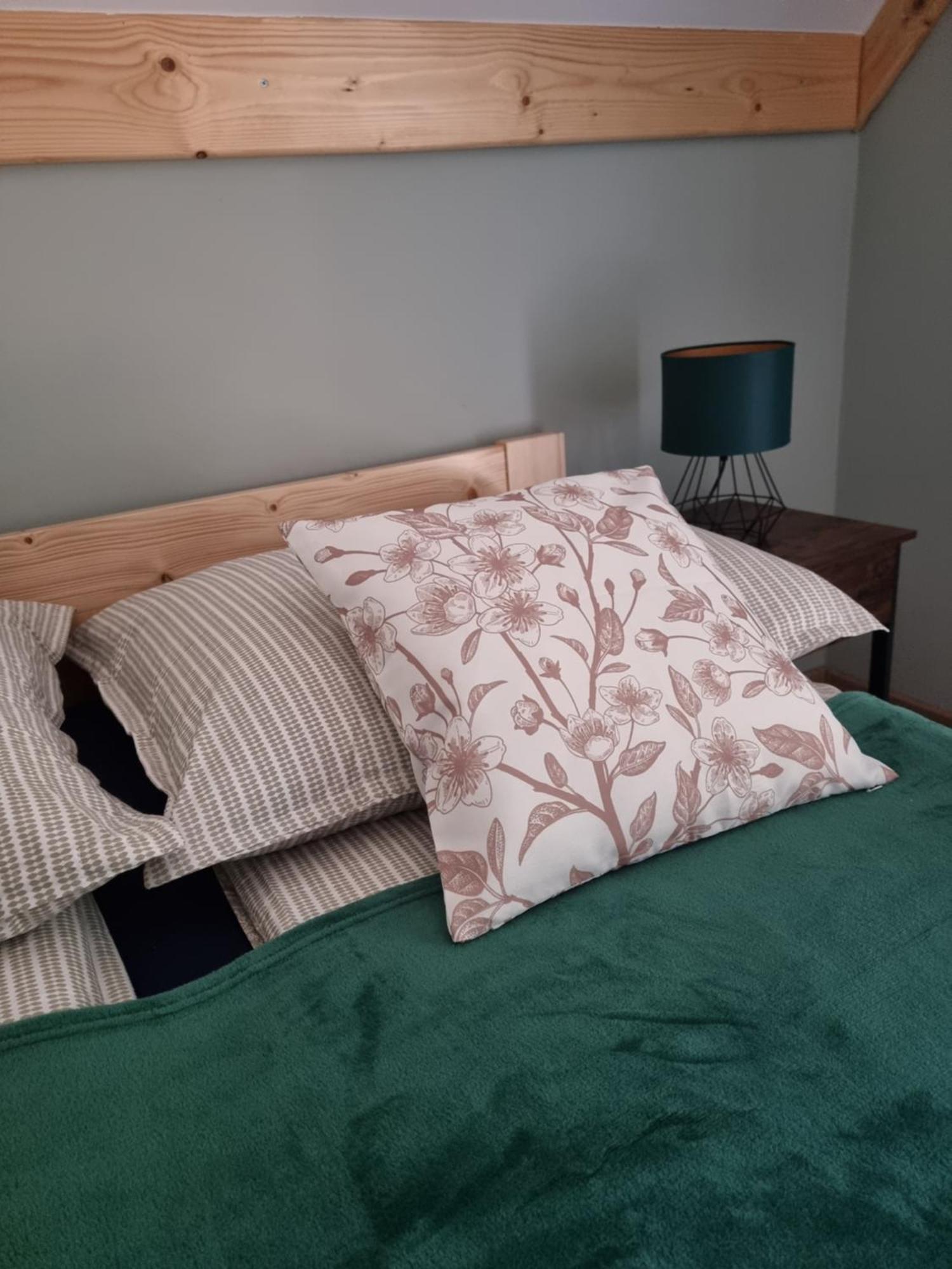 Pod Lasem Gorce Z Kominkiem I Jacuzzi Ferienhaus Ochotnica Dolna